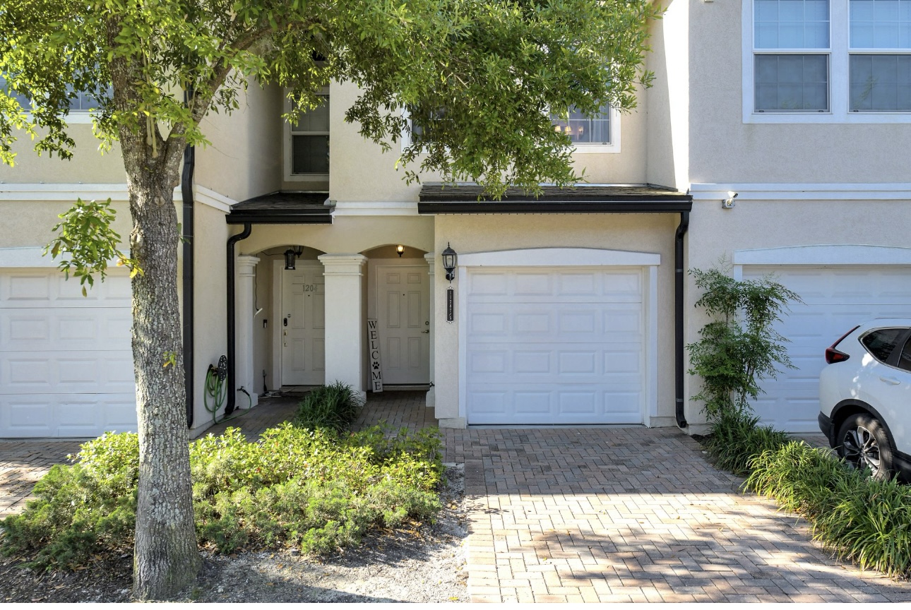 11287 Estancia Villa Circle